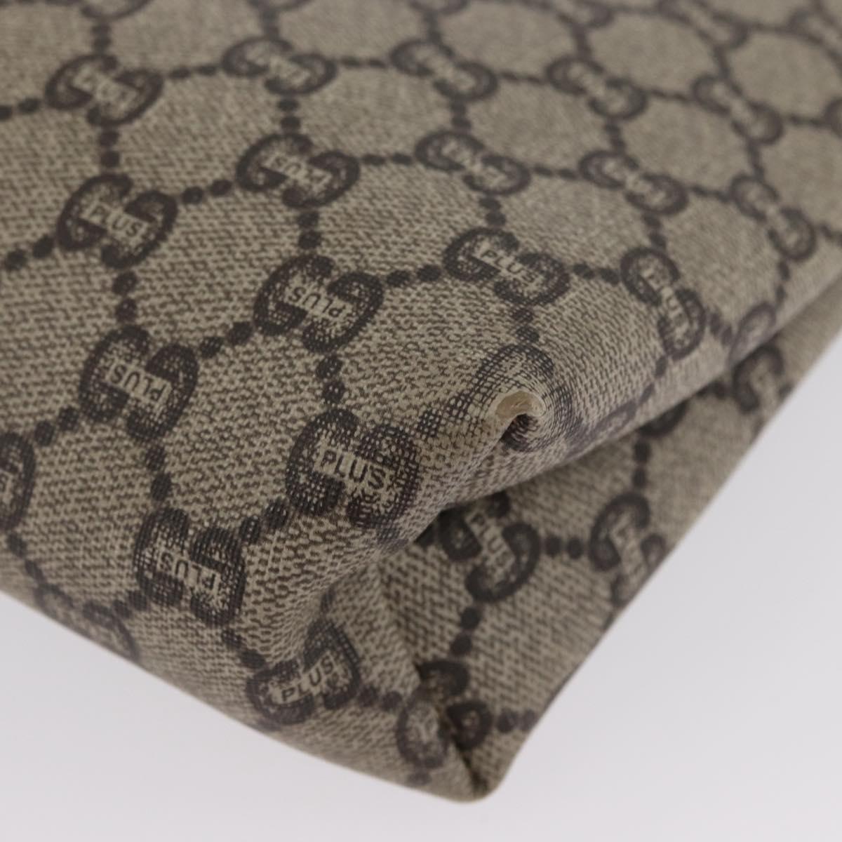 GUCCI GG Plus Supreme Clutch Bag PVC Beige Auth ka2920