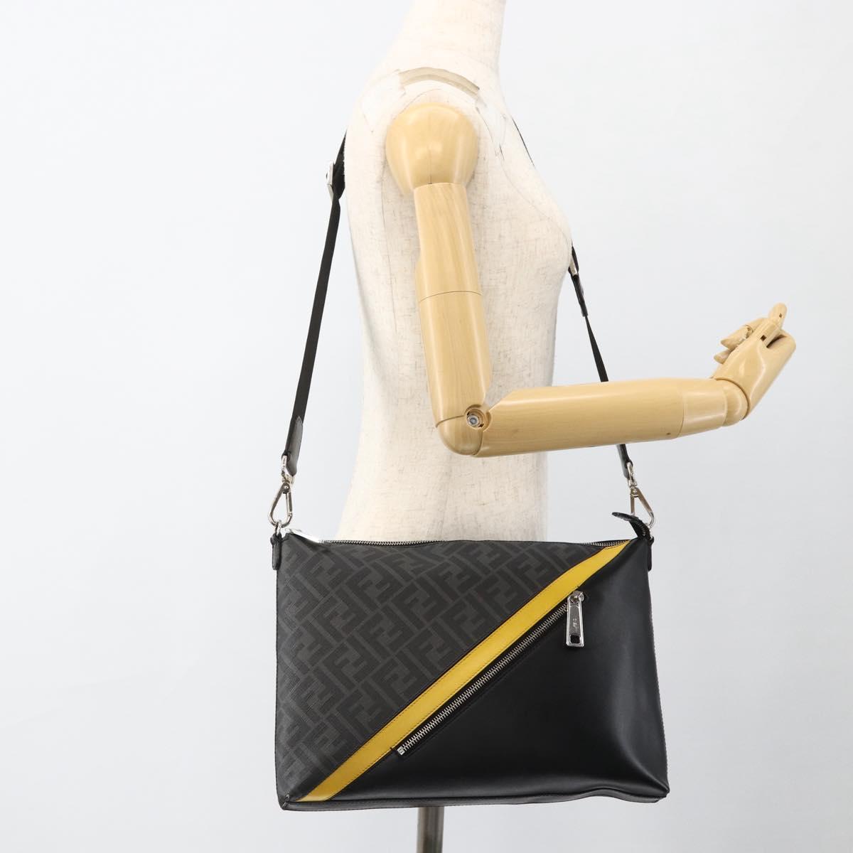 FENDI Zucca Canvas Shoulder Bag PVC Black Silver Auth ka2933