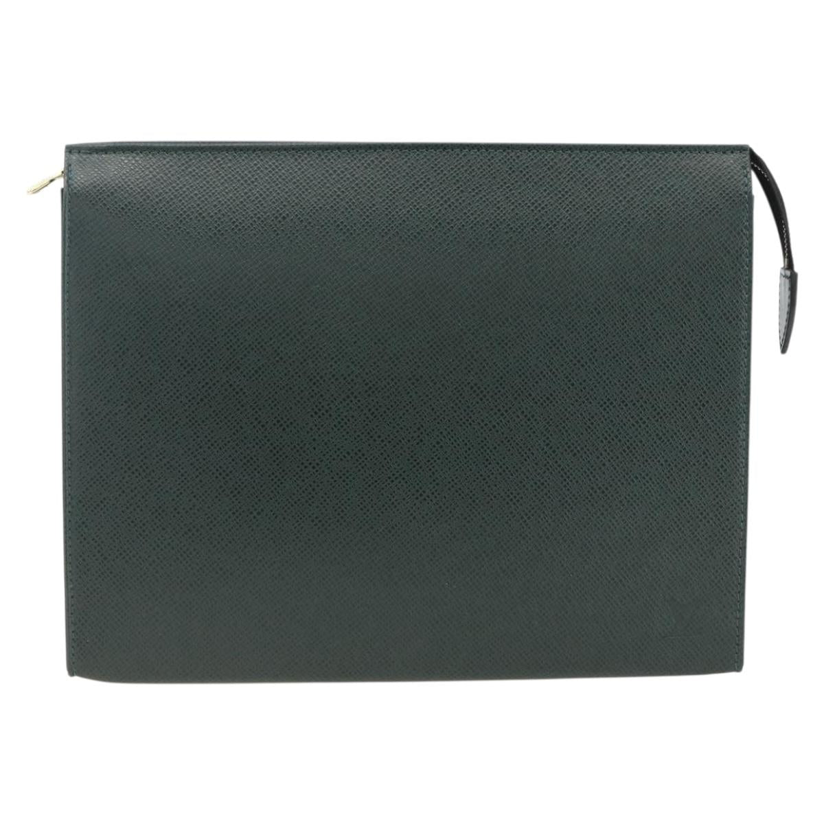 LOUIS VUITTON Taiga Poche Toilette 26 Pouch Epicea LV Auth ka3001
