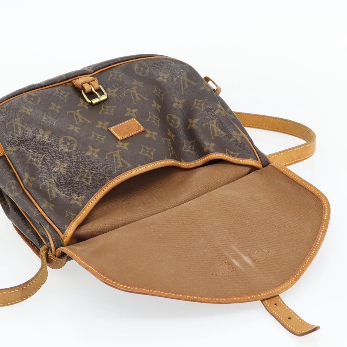 LOUIS VUITTON Monogram Saumur 30 Shoulder Bag M42256 LV Auth ka3095