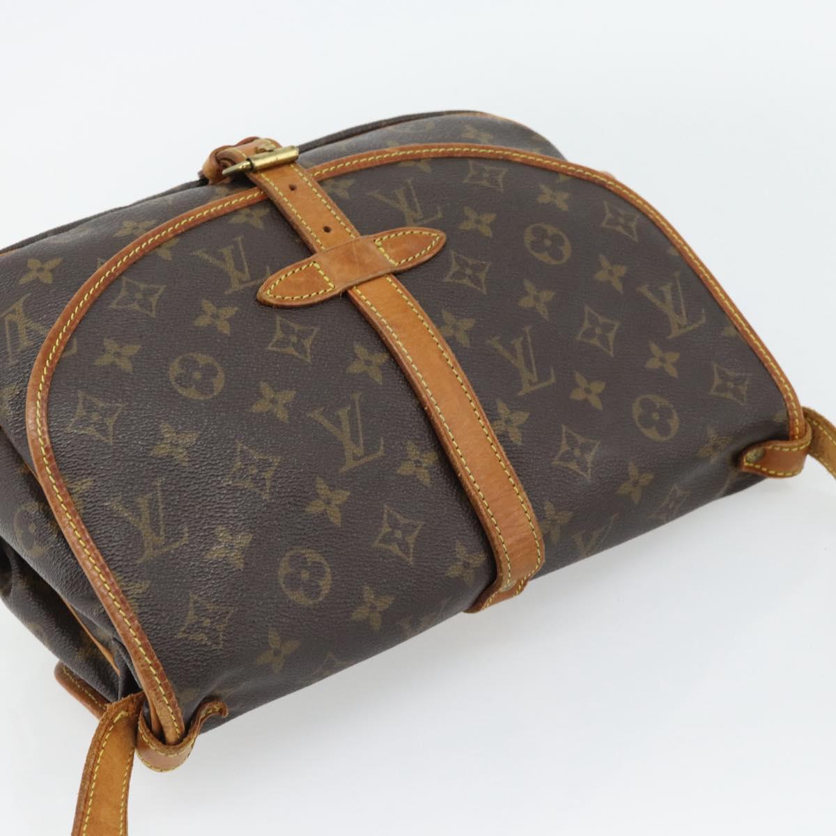 LOUIS VUITTON Monogram Saumur 30 Shoulder Bag M42256 LV Auth ka3095