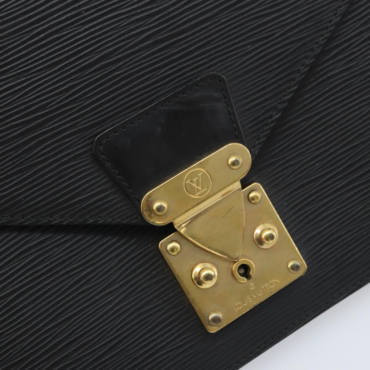 LOUIS VUITTON Epi Serie Dragonne Clutch Bag Black Noir M52612 LV Auth ka3132