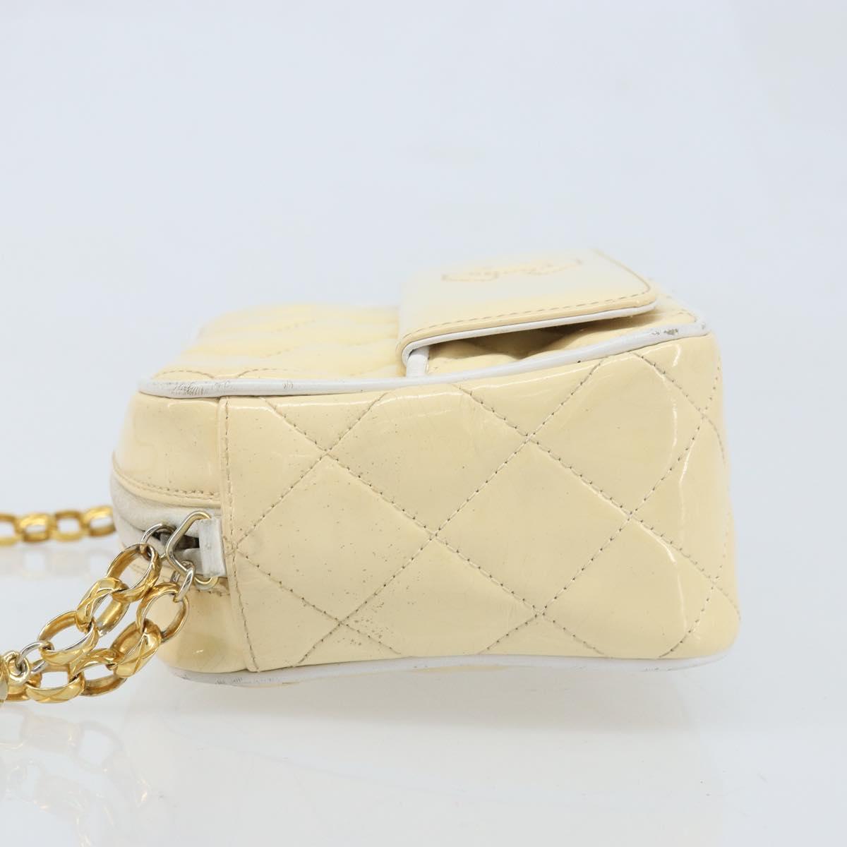 CHANEL Chain Shoulder Bag Patent leather Beige Gold CC Auth ka3145