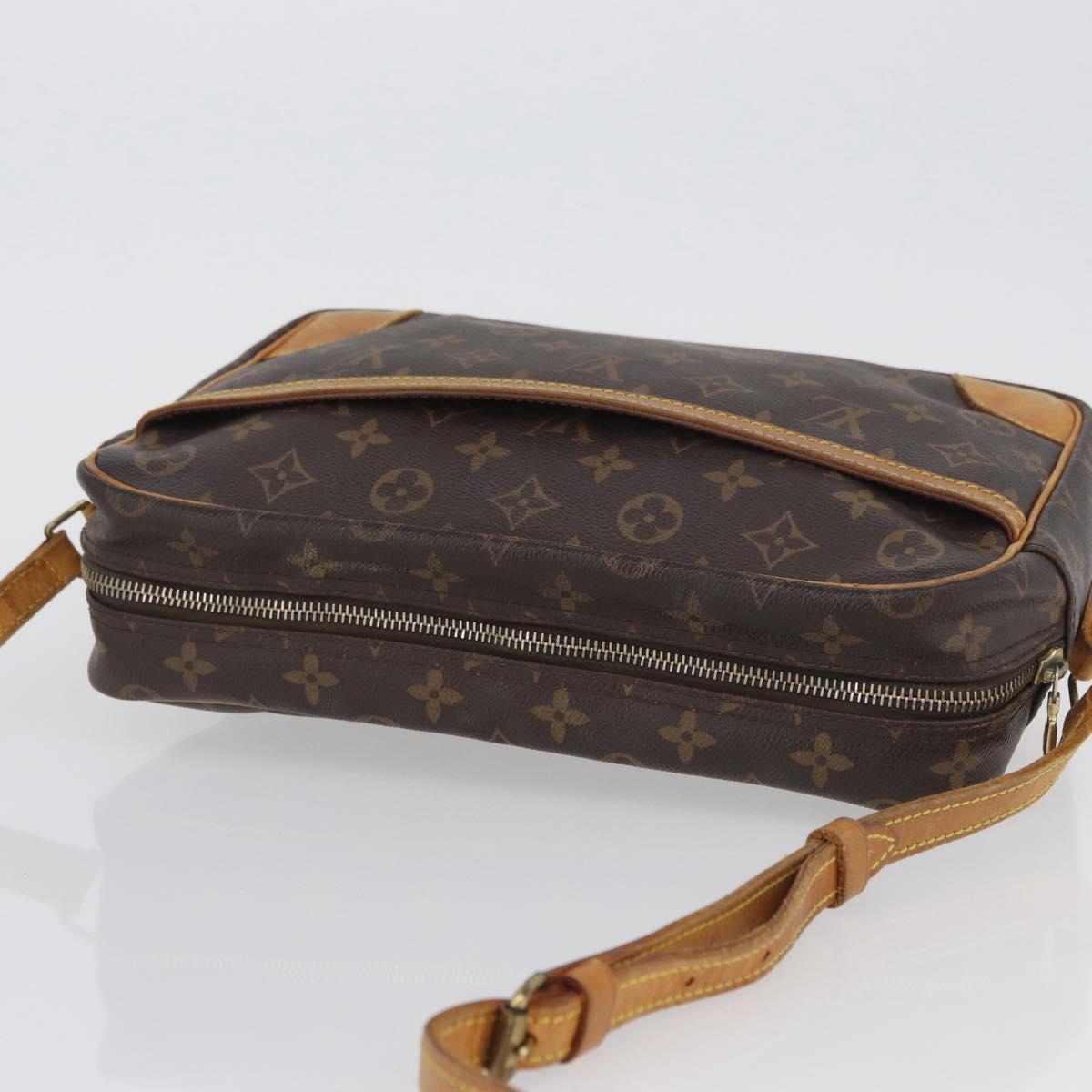 LOUIS VUITTON Monogram Trocadero 30 Shoulder Bag M51272 LV Auth ka3159