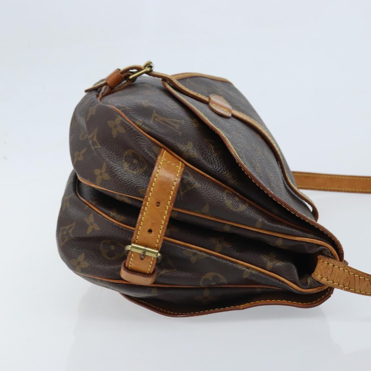 LOUIS VUITTON Monogram Saumur 30 Shoulder Bag M42256 LV Auth ka3177