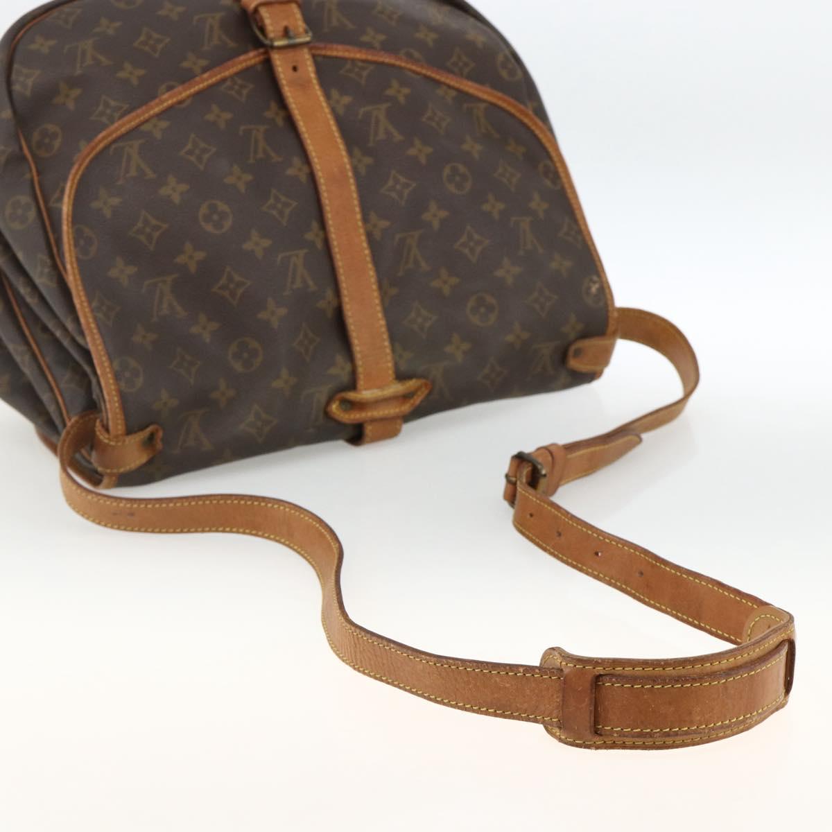 LOUIS VUITTON Monogram Saumur 35 Shoulder Bag M42254 LV Auth ka3182