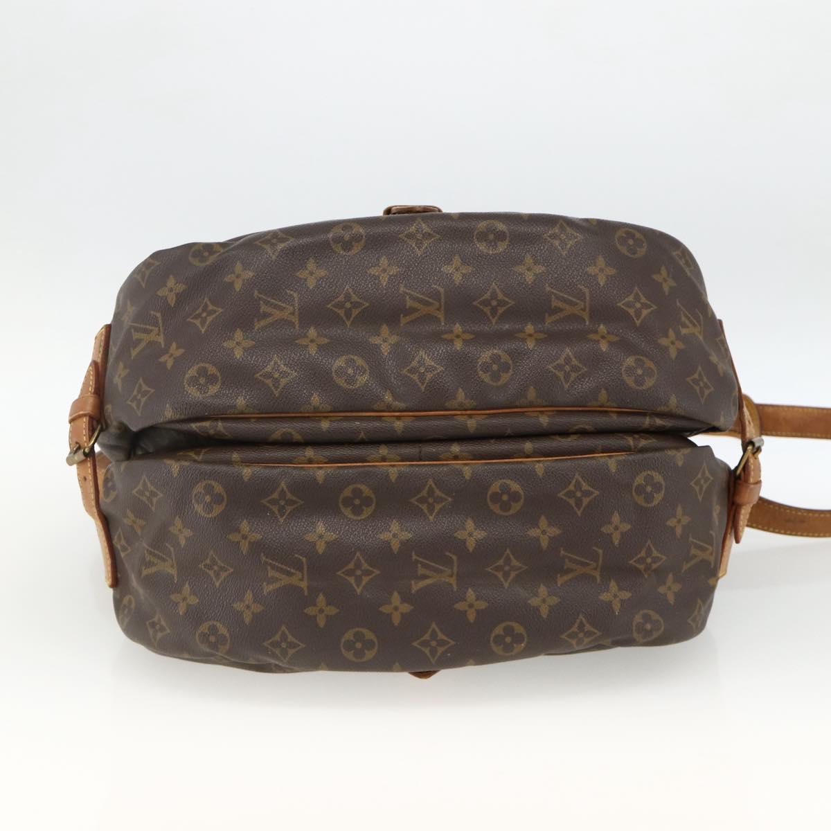 LOUIS VUITTON Monogram Saumur 35 Shoulder Bag M42254 LV Auth ka3182