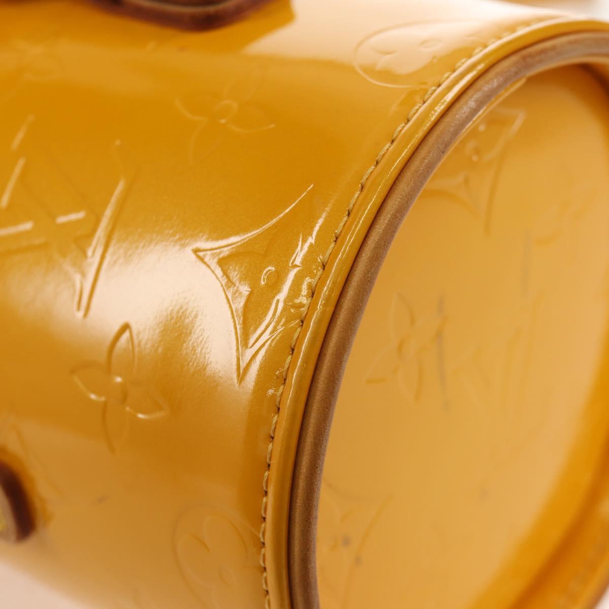 LOUIS VUITTON Monogram Vernis Astor Place Shoulder Bag Jaune M91100 Auth ka326V