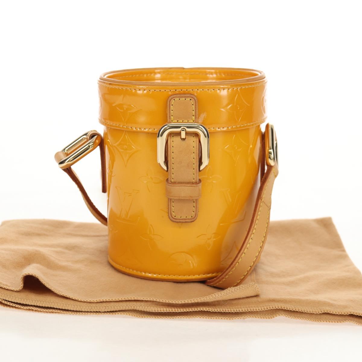 LOUIS VUITTON Monogram Vernis Astor Place Shoulder Bag Jaune M91100 Auth ka326V