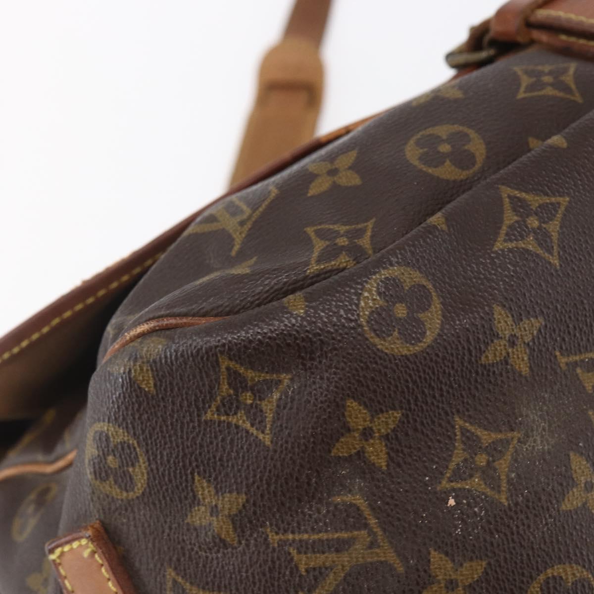 LOUIS VUITTON Monogram Saumur 35 Shoulder Bag M42254 LV Auth ka344