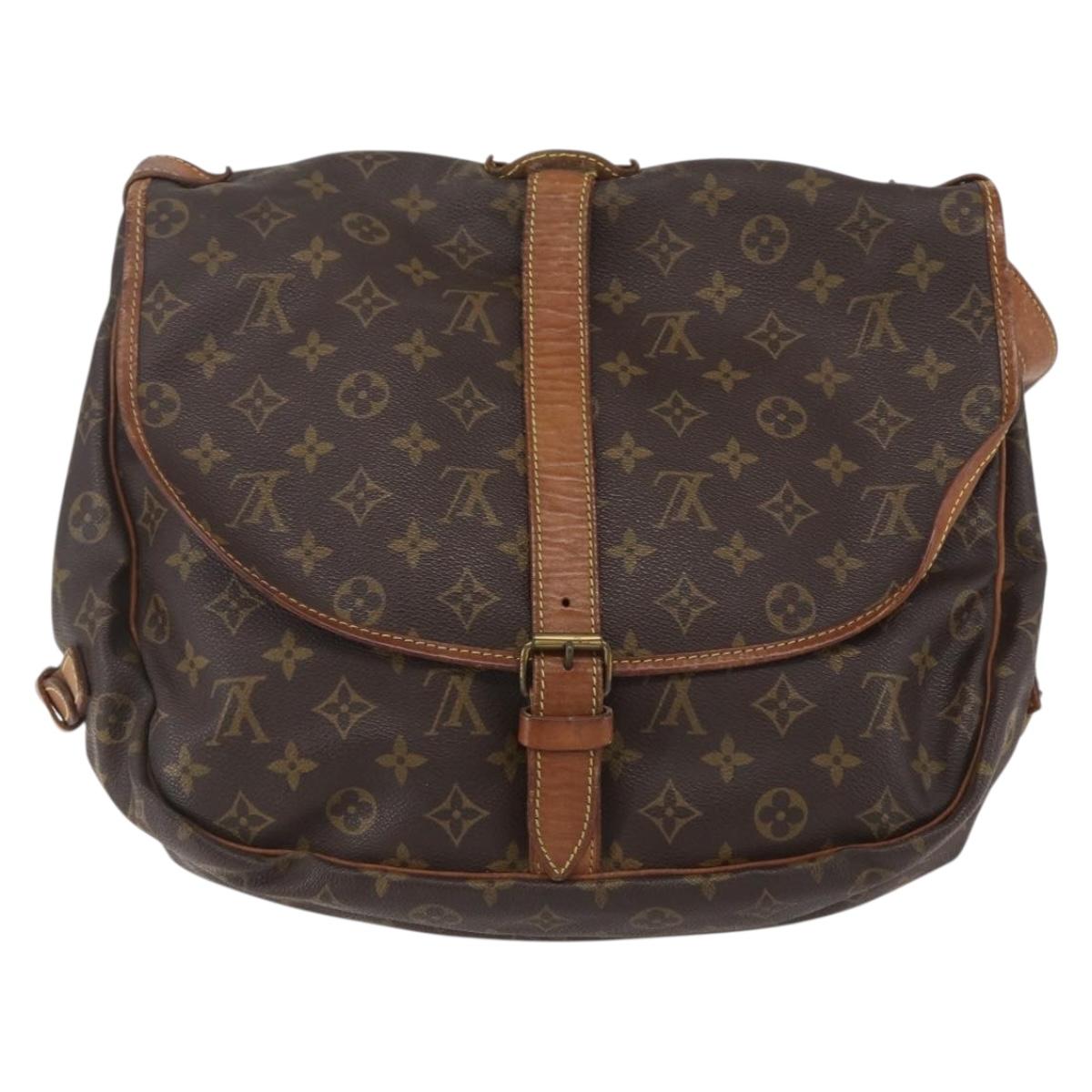 LOUIS VUITTON Monogram Saumur 35 Shoulder Bag M42254 LV Auth ka344