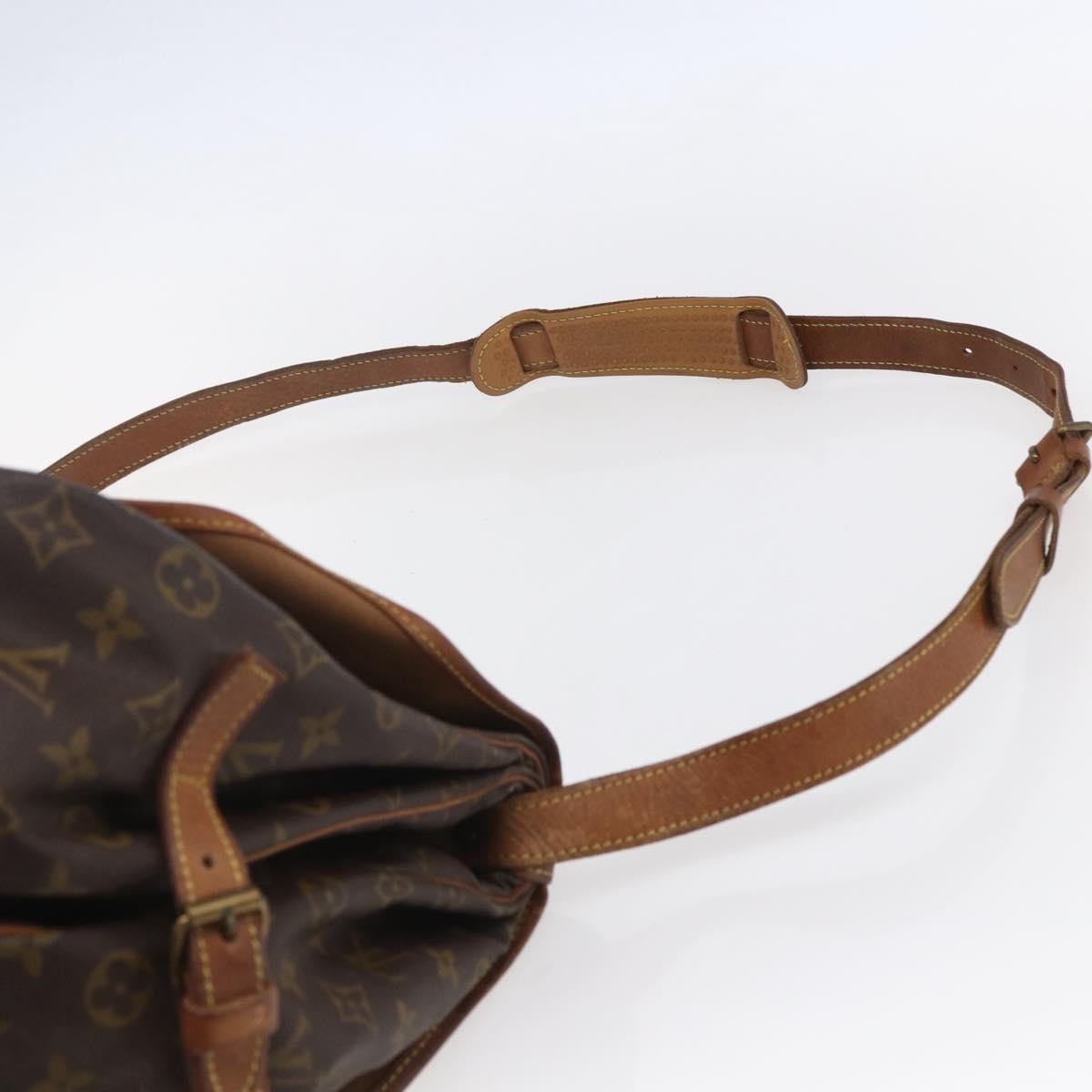 LOUIS VUITTON Monogram Saumur 35 Shoulder Bag M42254 LV Auth ka344