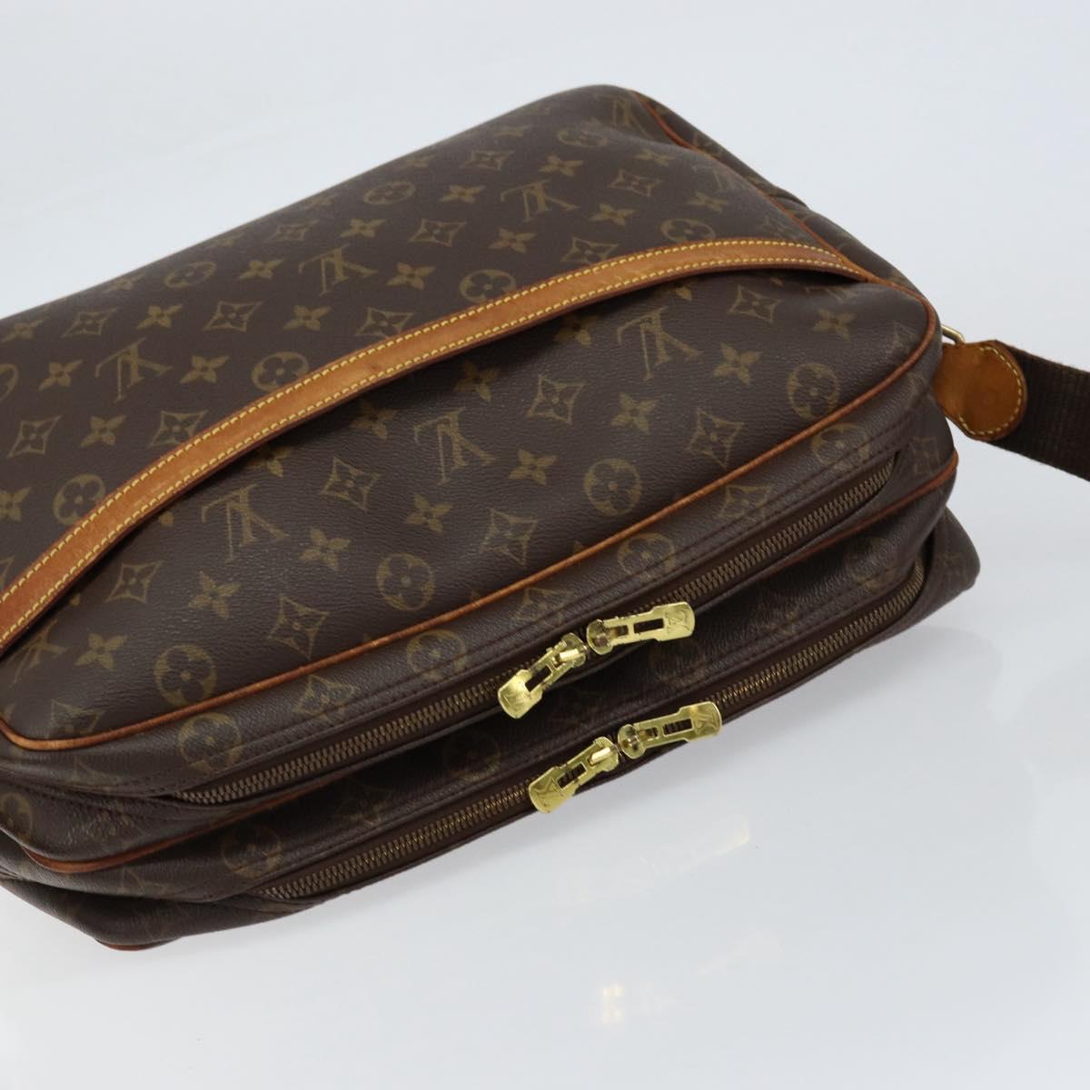 LOUIS VUITTON Monogram Reporter GM Shoulder Bag M45252 LV Auth ka383