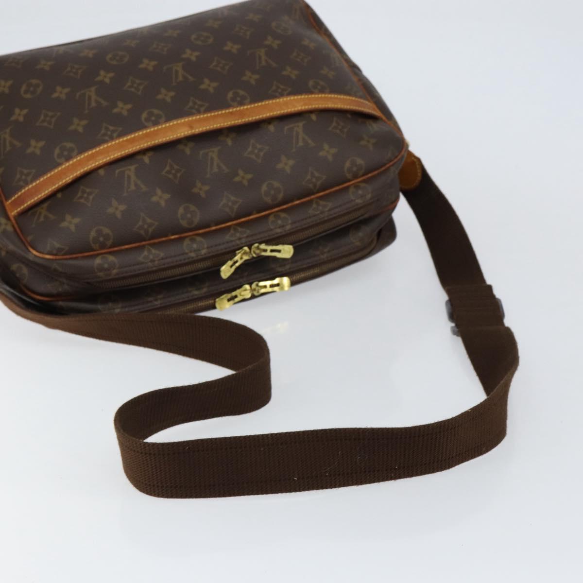 LOUIS VUITTON Monogram Reporter GM Shoulder Bag M45252 LV Auth ka383