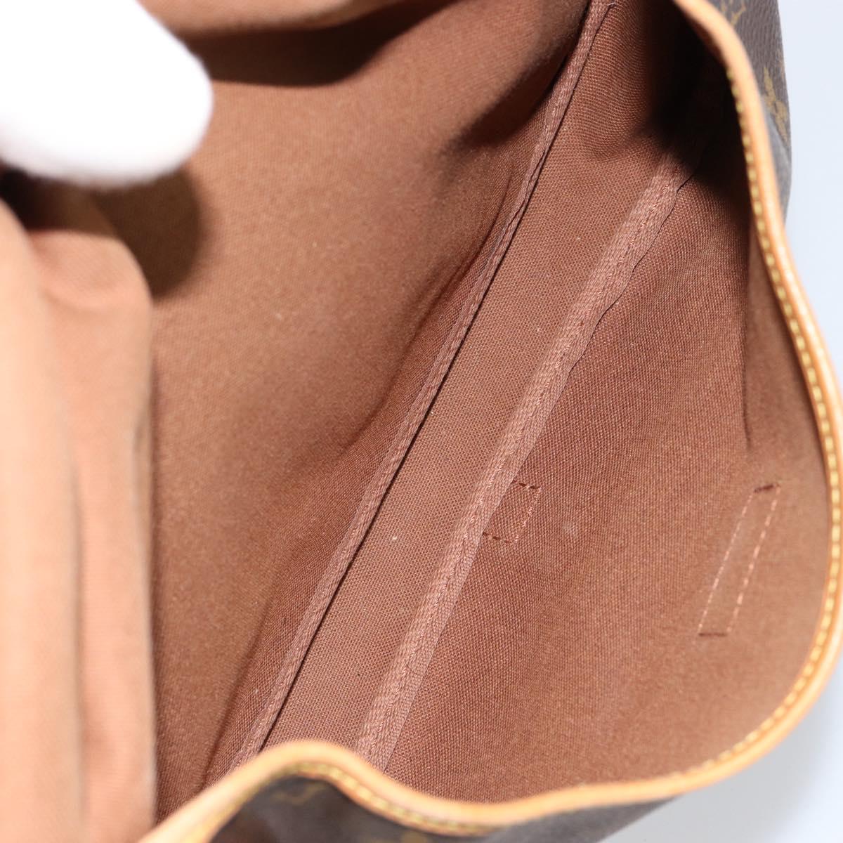 LOUIS VUITTON Monogram Saumur 30 Shoulder Bag M42256 LV Auth ka399