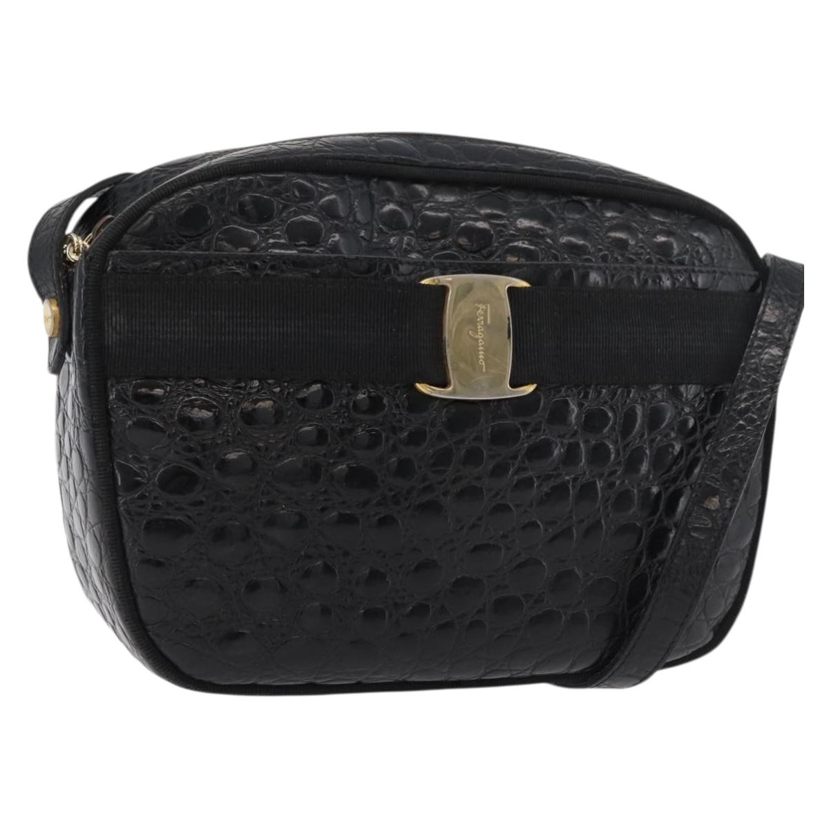 Salvatore Ferragamo Vala Shoulder Bag Leather Black Gold Auth ka4001