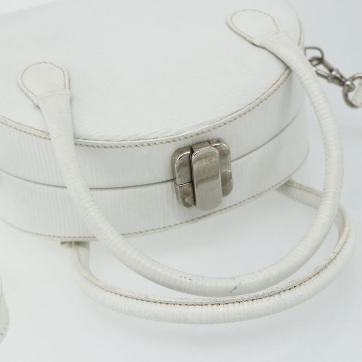 FENDI Top Handle Hand Bag Leather 2way White Silver Auth ka4058