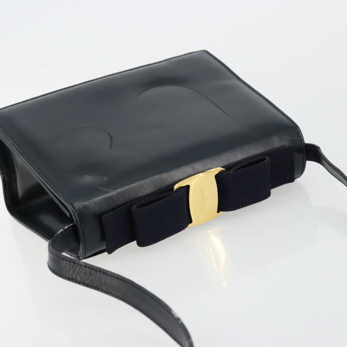 Salvatore Ferragamo Vala Shoulder Bag Leather Navy Gold Auth ka4099