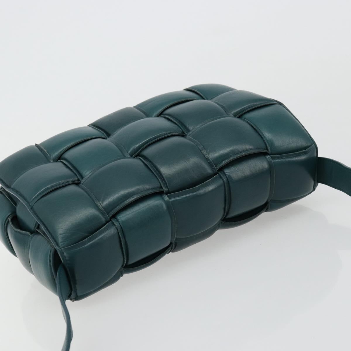 BOTTEGA VENETA MAXI INTRECCIATO Padded Cassette Bag Leather Green Auth ka4105SAV