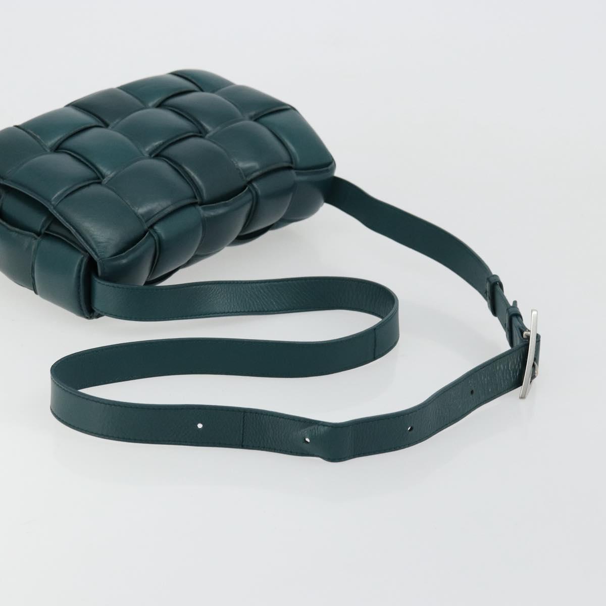 BOTTEGA VENETA MAXI INTRECCIATO Padded Cassette Bag Leather Green Auth ka4105SAV
