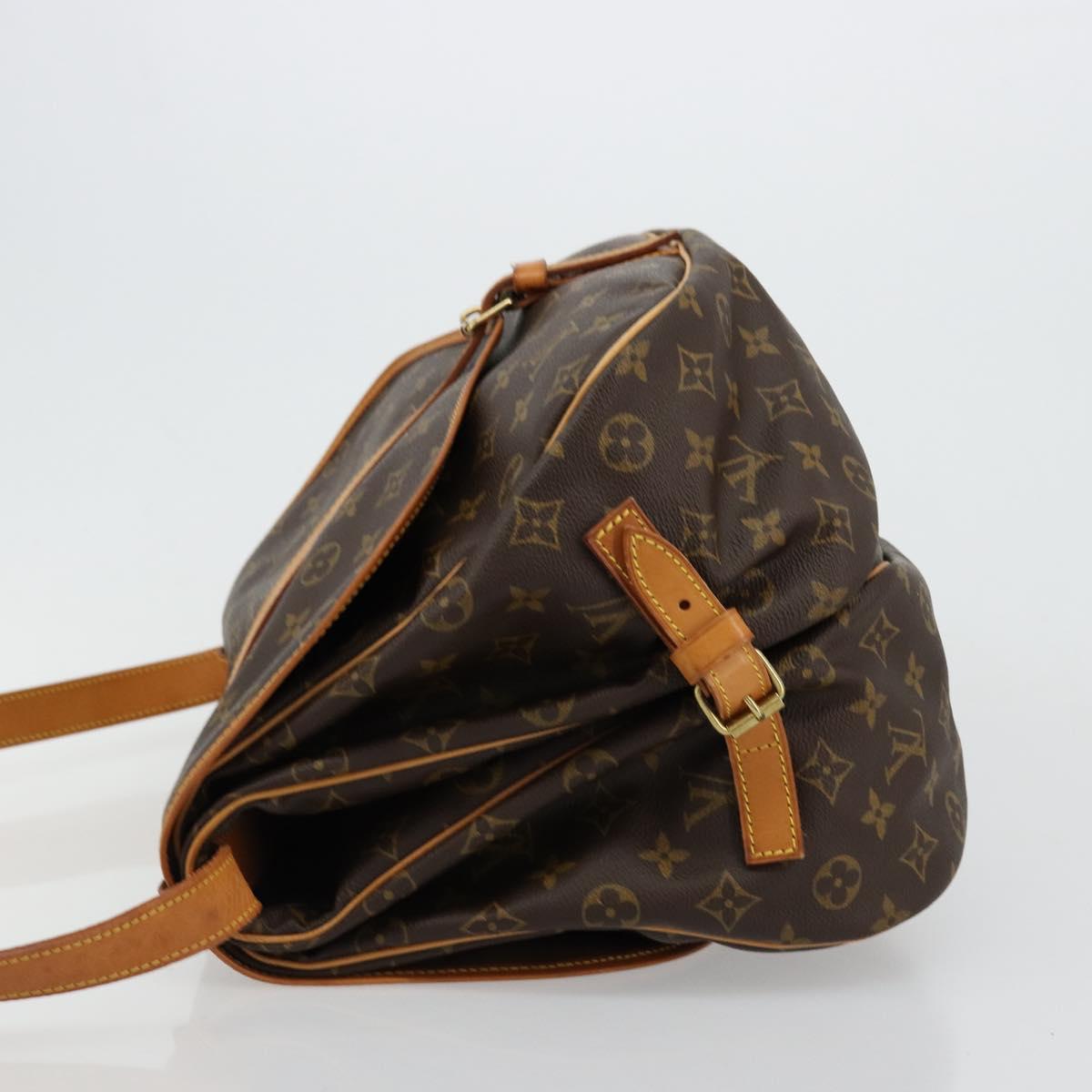 LOUIS VUITTON Monogram Saumur 35 Shoulder Bag M42254 LV Auth ka4186A