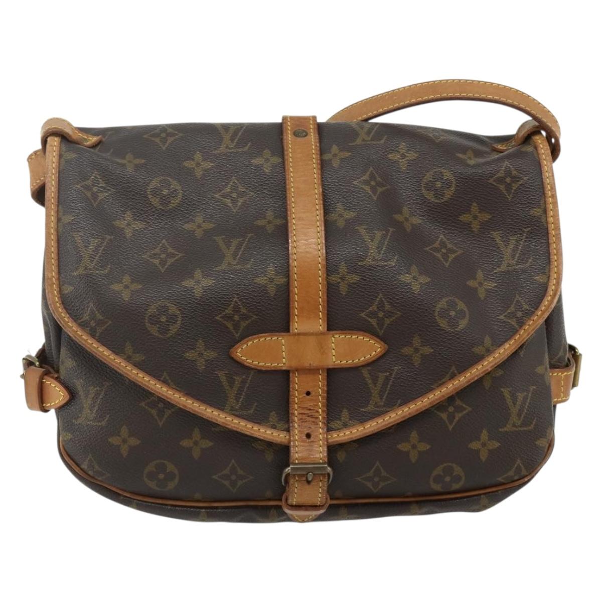 LOUIS VUITTON Monogram Saumur 30 Shoulder Bag M42256 LV Auth ka4242