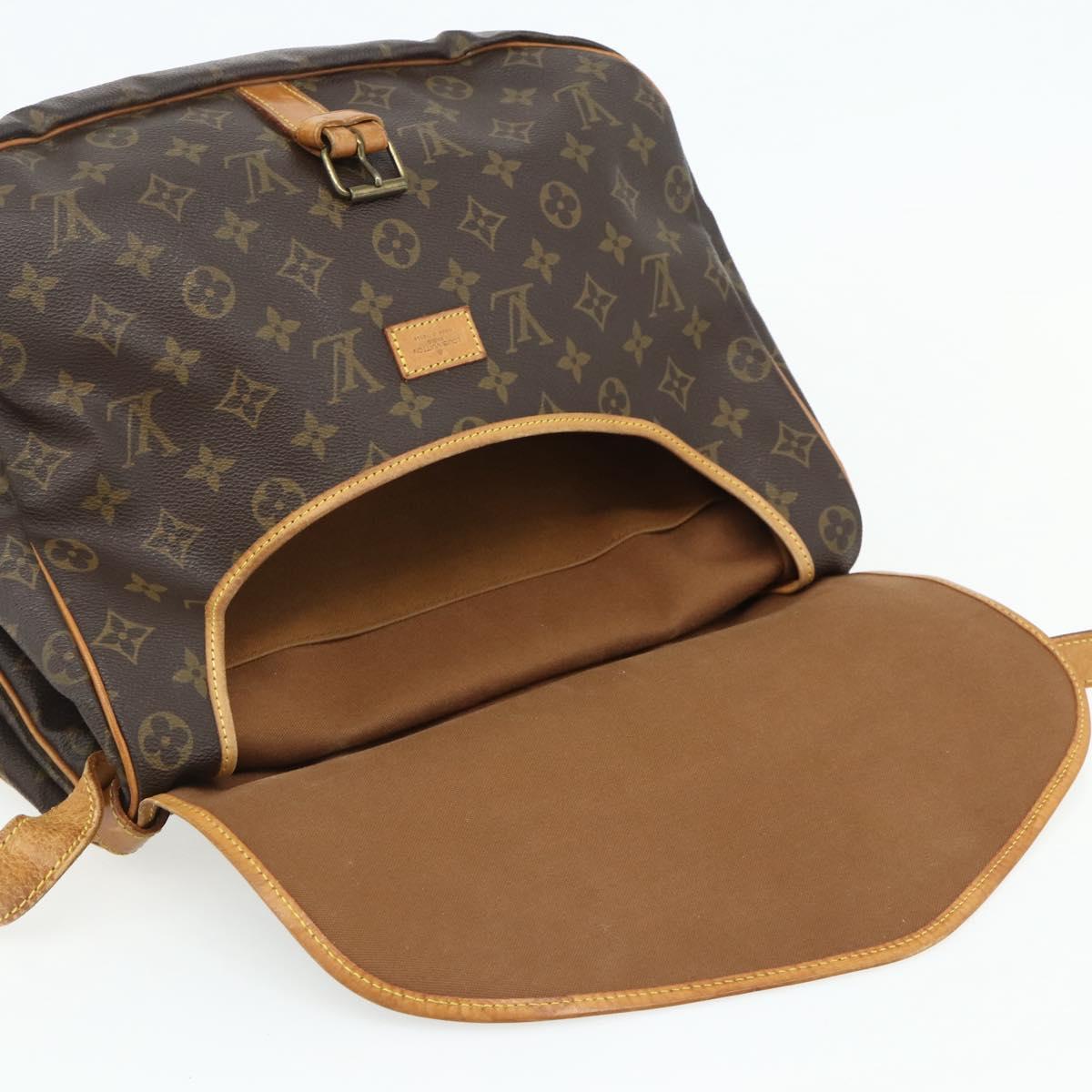 LOUIS VUITTON Monogram Saumur 35 Shoulder Bag M42254 LV Auth ka4266