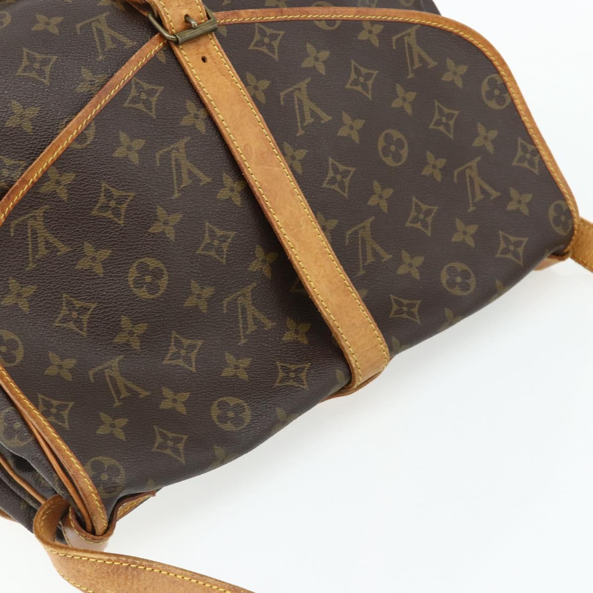 LOUIS VUITTON Monogram Saumur 35 Shoulder Bag M42254 LV Auth ka4266