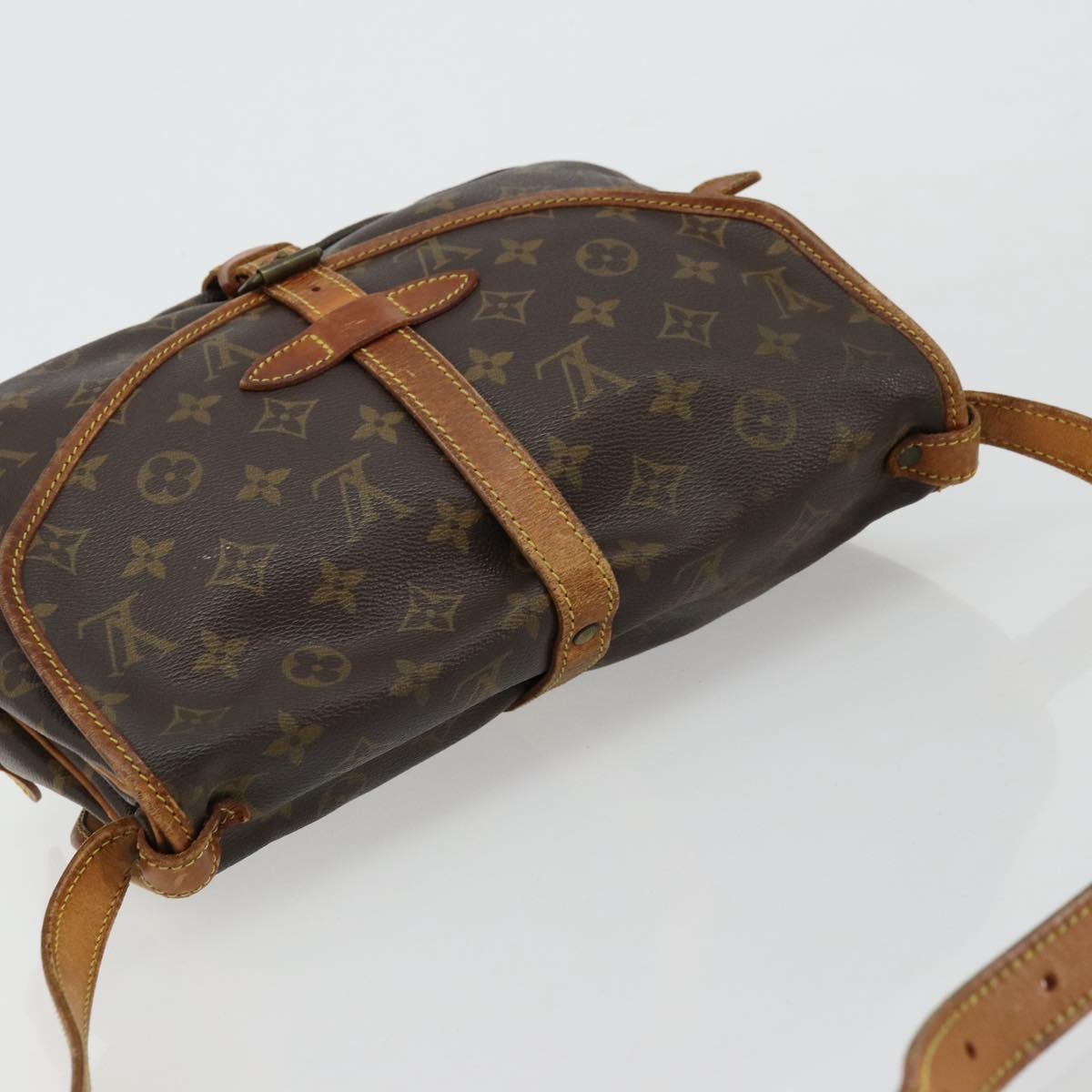 LOUIS VUITTON Monogram Saumur 30 Shoulder Bag M42256 LV Auth ka4312