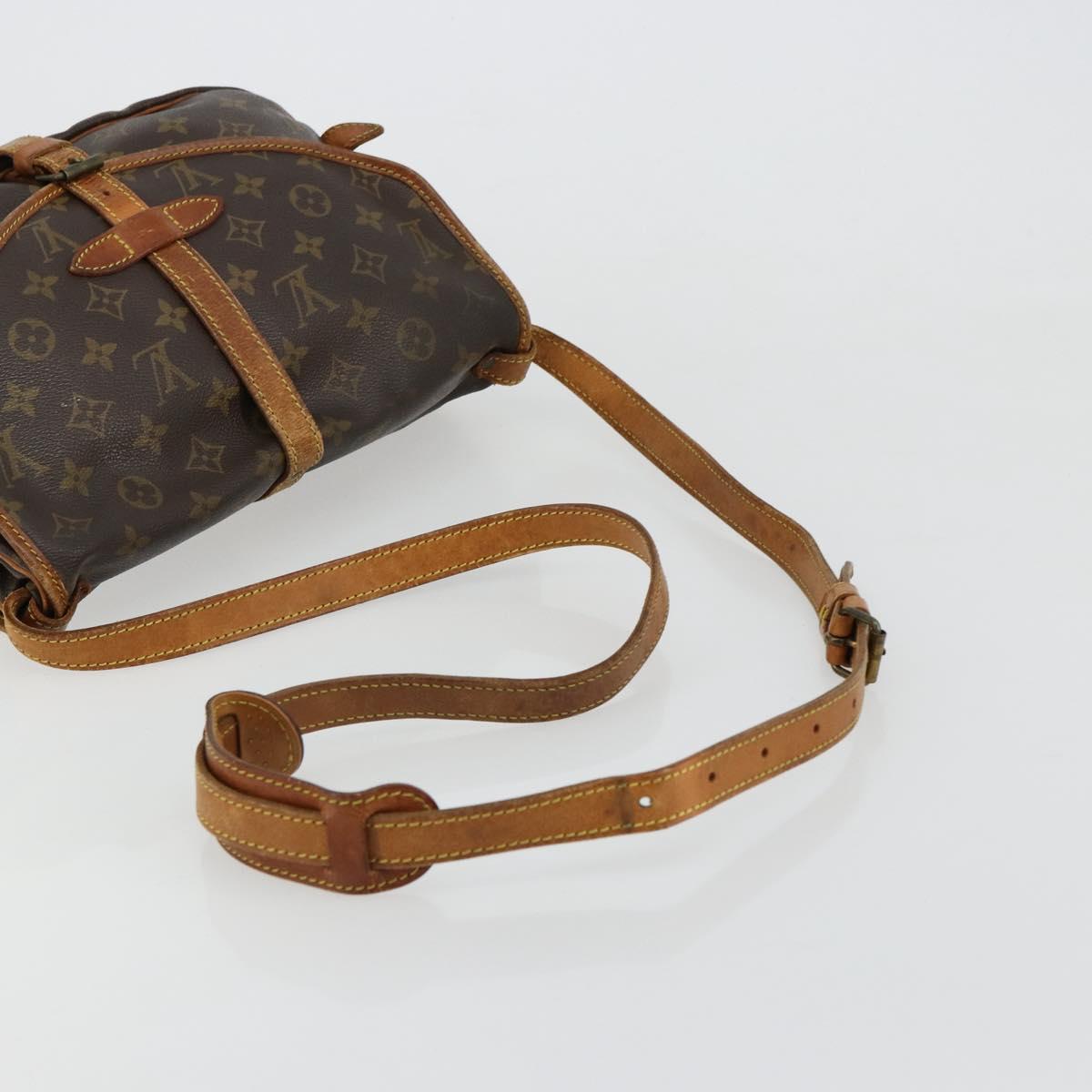 LOUIS VUITTON Monogram Saumur 30 Shoulder Bag M42256 LV Auth ka4312