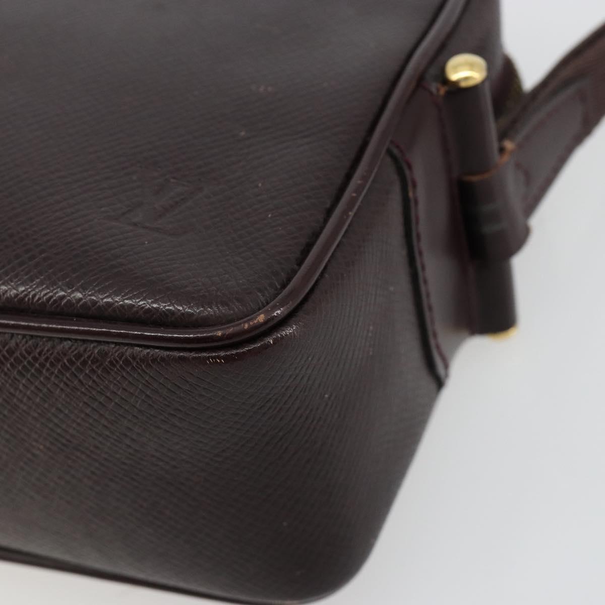 LOUIS VUITTON Taiga Karga Clutch Bag Acajou M30816 LV Auth ka4500