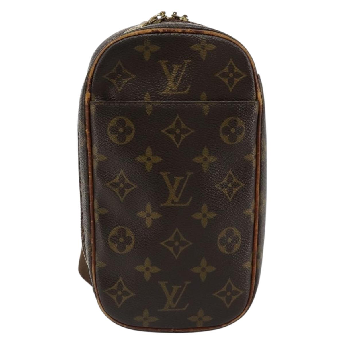 LOUIS VUITTON Monogram Pochette Gange Shoulder Bag M51870 LV Auth ka4522