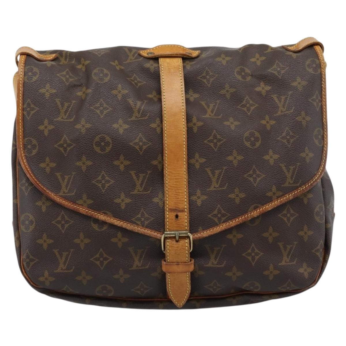 LOUIS VUITTON Monogram Saumur 35 Shoulder Bag M42254 LV Auth ka4631