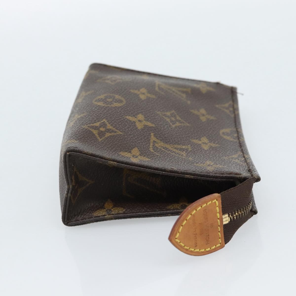 LOUIS VUITTON Monogram Poche Toilette 15 Pouch M47546 LV Auth ka4639