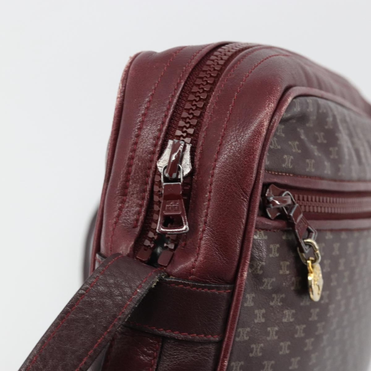 CELINE Shoulder Bag Leather Bordeaux Gold Auth ka4652