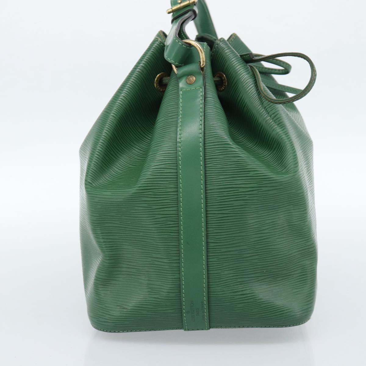 LOUIS VUITTON Epi Petit Noe Shoulder Bag Green M44104 LV Auth ka4681