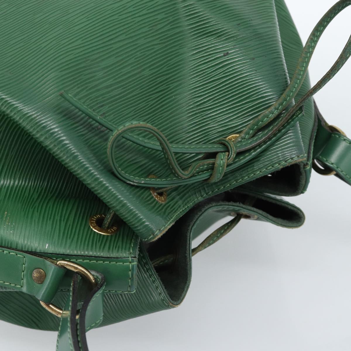 LOUIS VUITTON Epi Petit Noe Shoulder Bag Green M44104 LV Auth ka4681