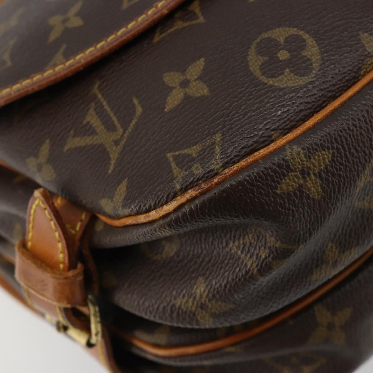 LOUIS VUITTON Monogram Saumur 30 Shoulder Bag M42256 LV Auth ka4691