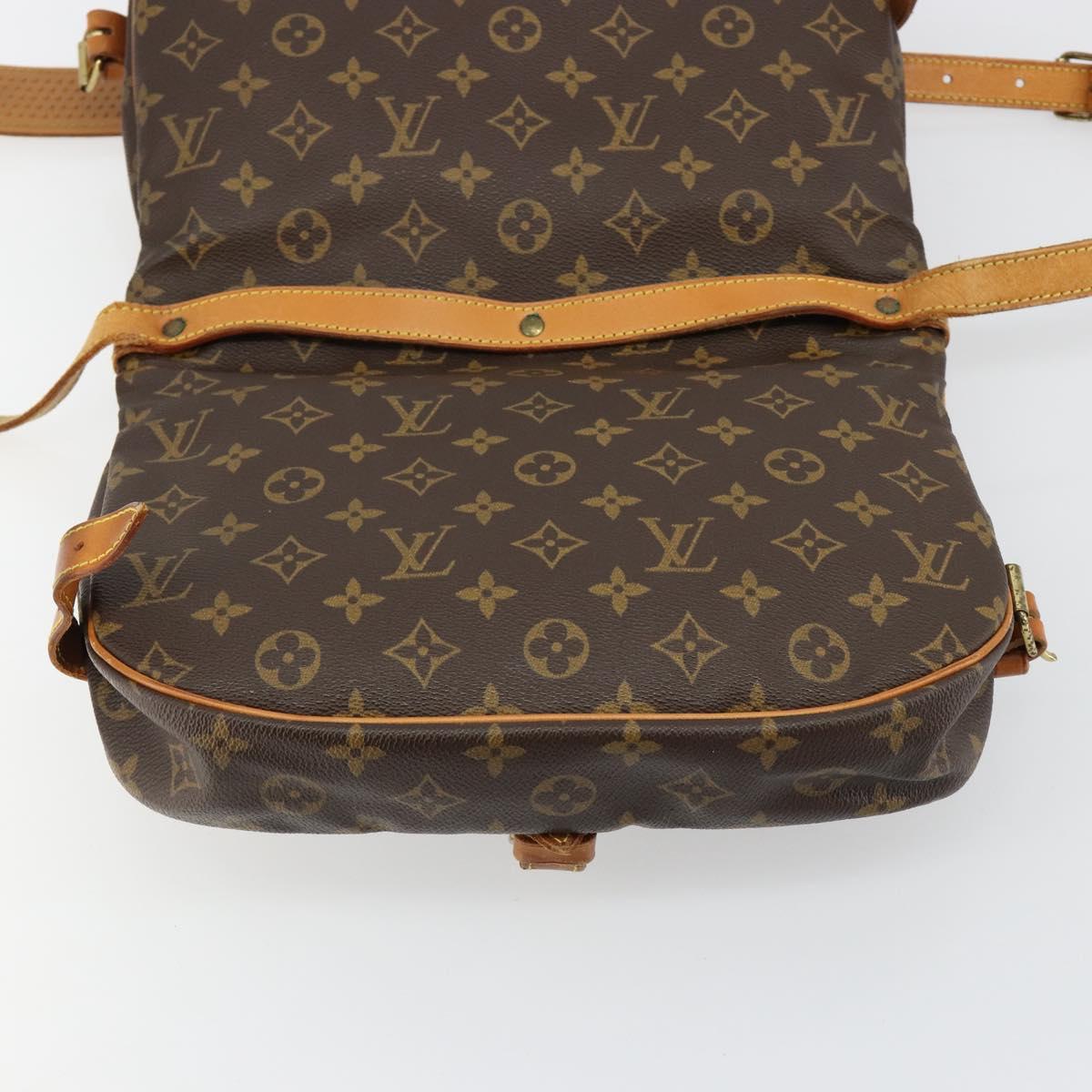 LOUIS VUITTON Monogram Saumur 30 Shoulder Bag M42256 LV Auth ka4691