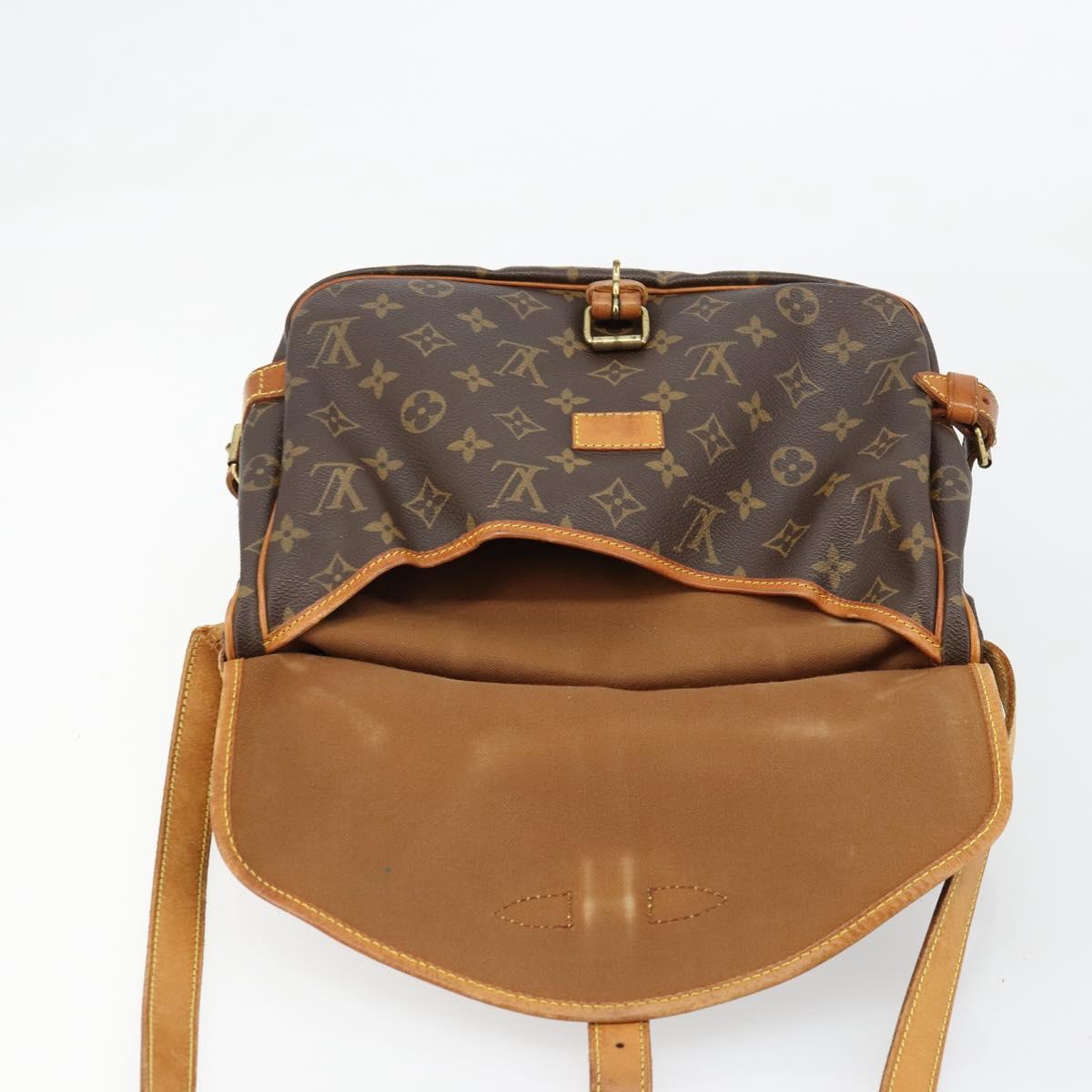 LOUIS VUITTON Monogram Saumur 30 Shoulder Bag M42256 LV Auth ka4691