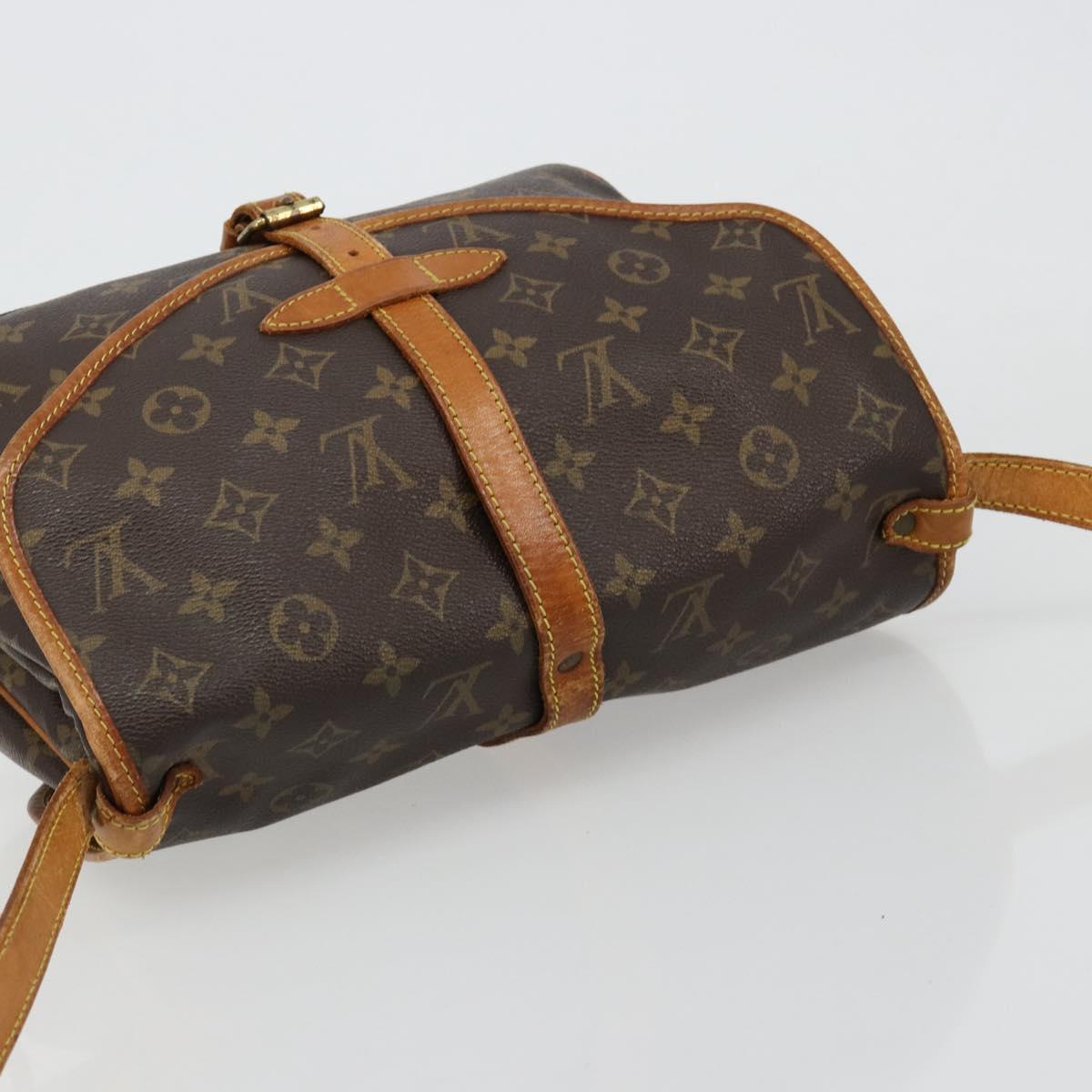 LOUIS VUITTON Monogram Saumur 30 Shoulder Bag M42256 LV Auth ka4691