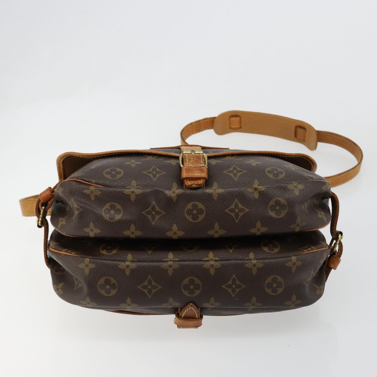 LOUIS VUITTON Monogram Saumur 30 Shoulder Bag M42256 LV Auth ka4691
