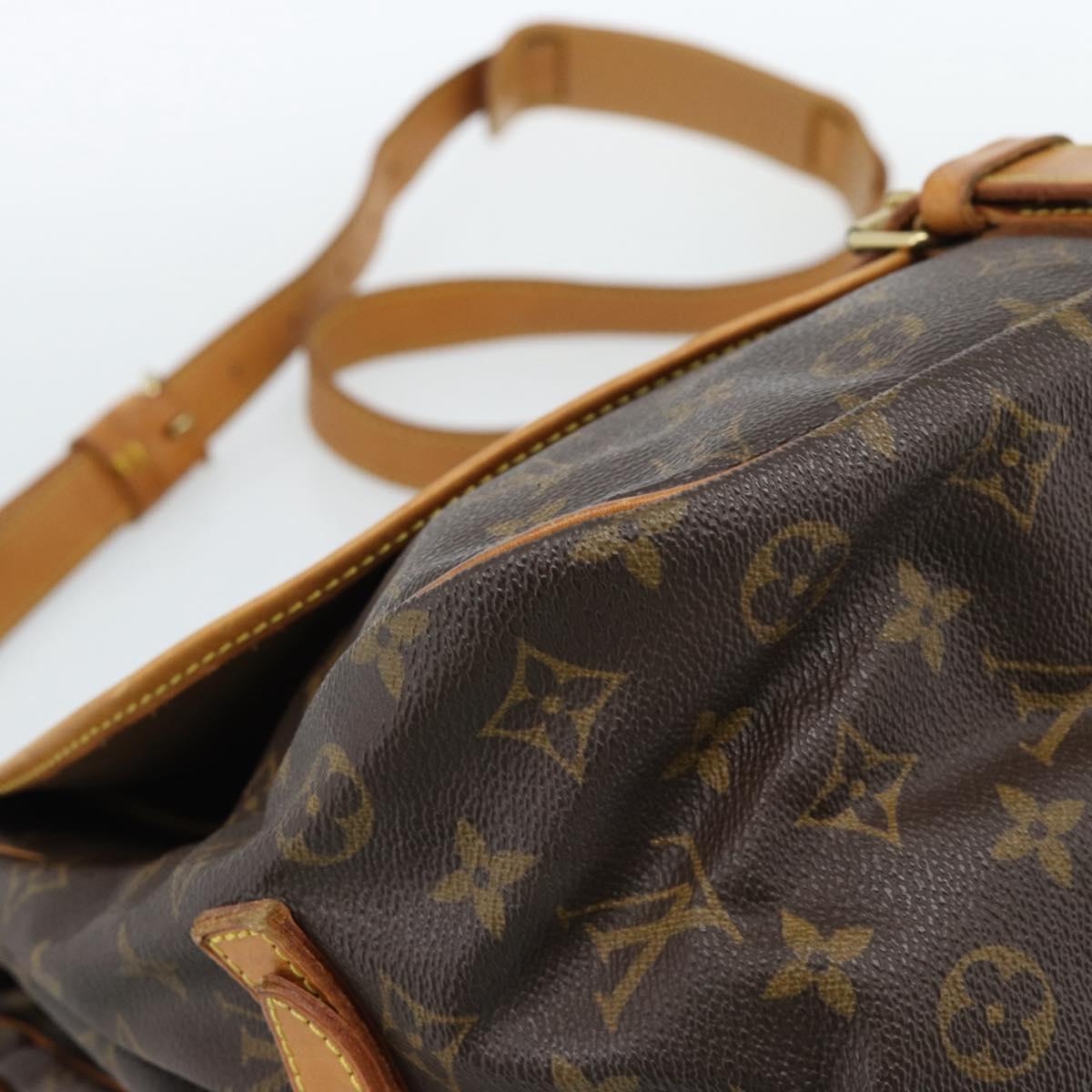 LOUIS VUITTON Monogram Saumur 35 Shoulder Bag M42254 LV Auth ka4741A