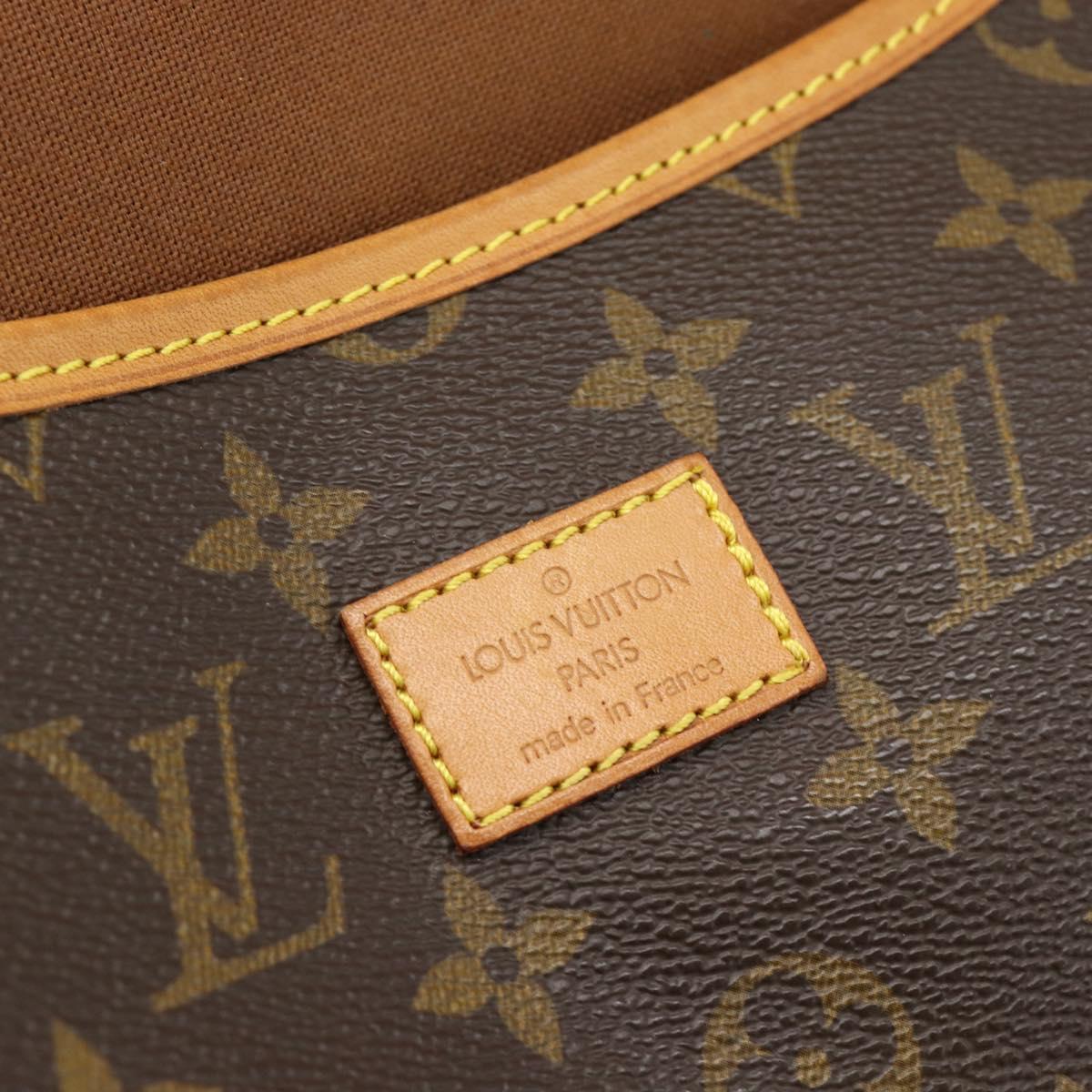 LOUIS VUITTON Monogram Saumur 35 Shoulder Bag M42254 LV Auth ka4741A