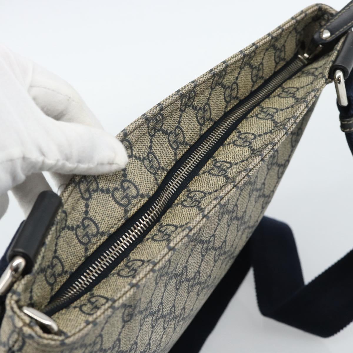 GUCCI GG Supreme Shoulder Bag PVC Navy Silver 201446 Auth ka4760
