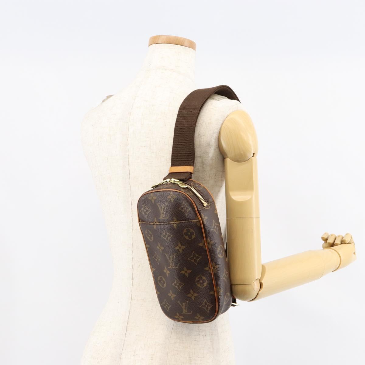 LOUIS VUITTON Monogram Pochette Gange Shoulder Bag M51870 LV Auth ka481