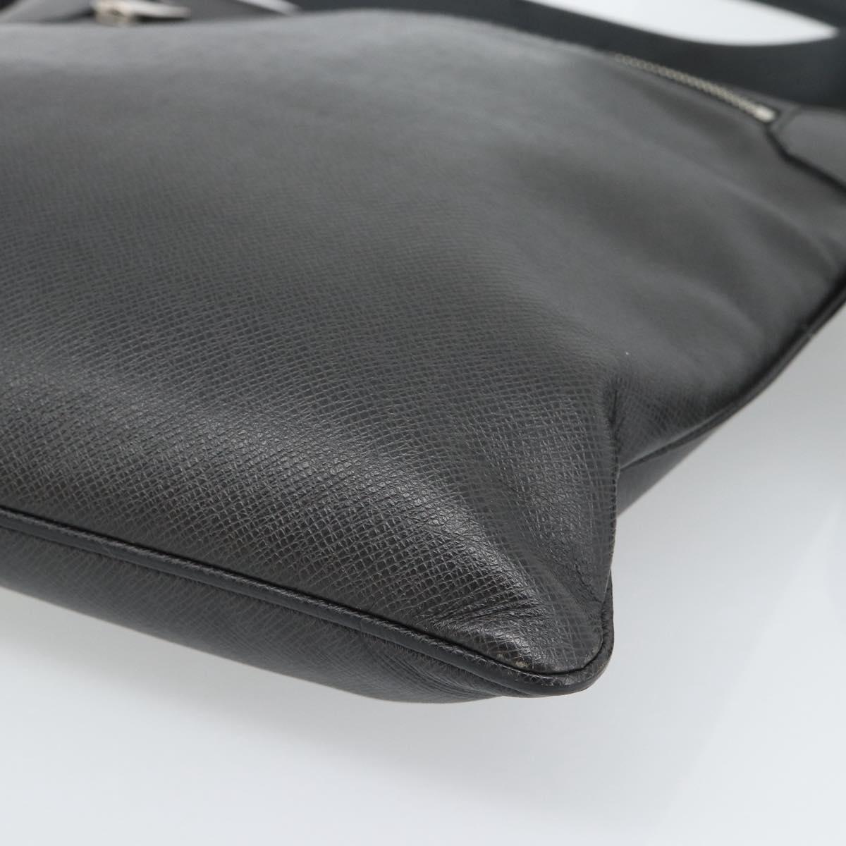 LOUIS VUITTON Taiga Sasha Shoulder Bag Ardoise M32712 LV Auth ka4817