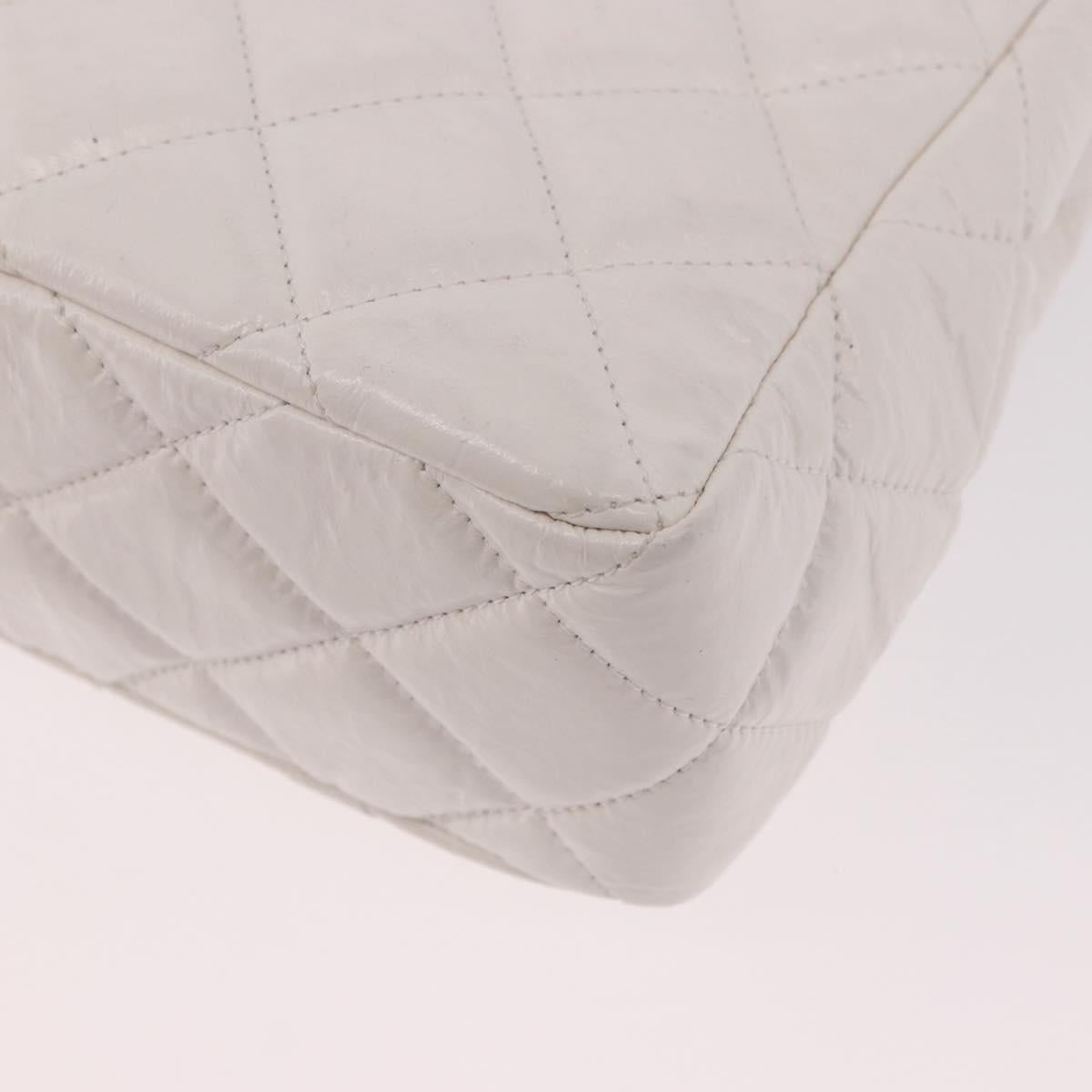 CHANEL Matelasse Chain Shoulder Bag Patent leather White Gold CC Auth ka4897SAM