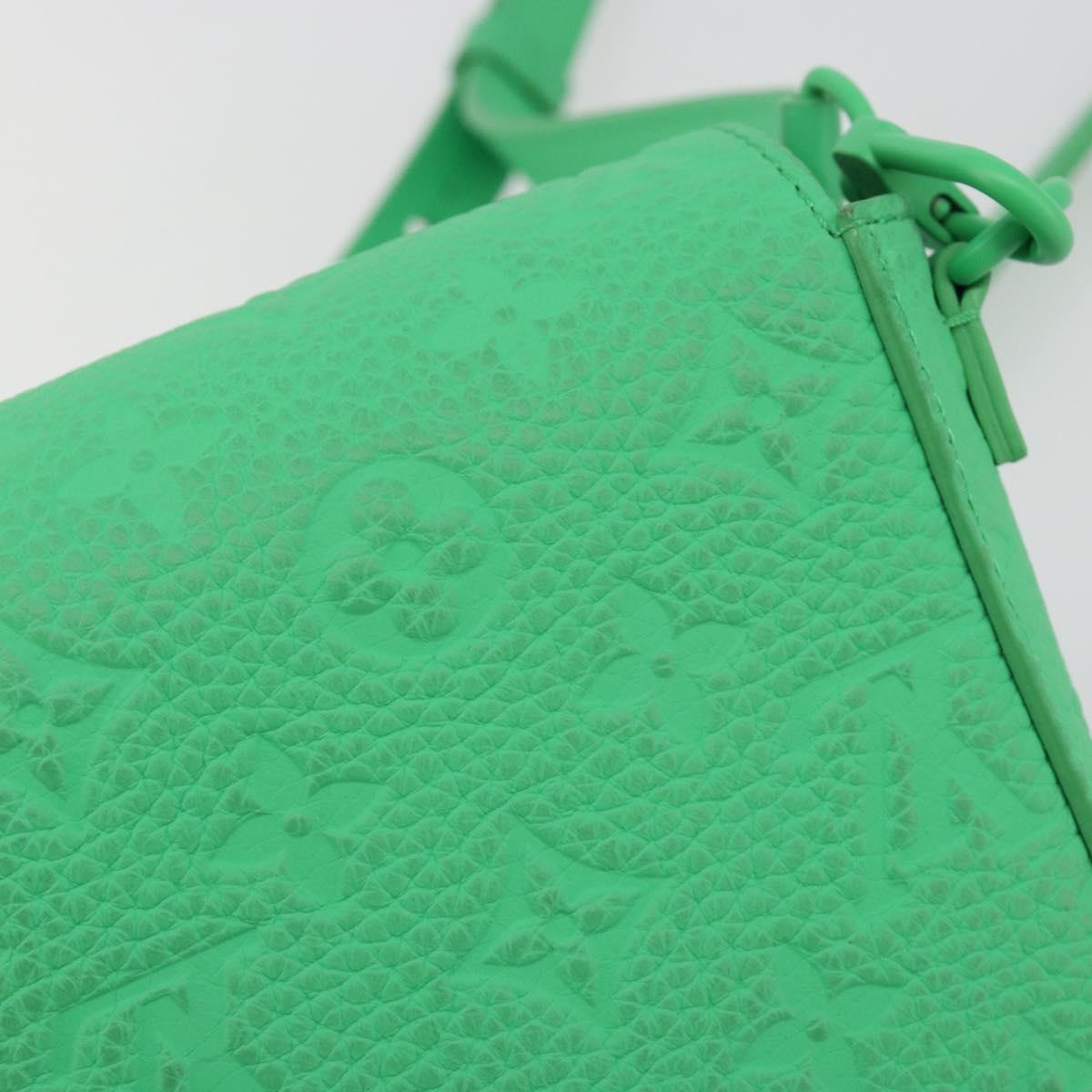 LOUIS VUITTON Lock Vertical Wearable Wallet M81525 Auth ka4987A