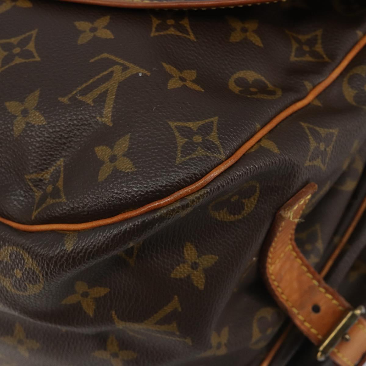 LOUIS VUITTON Monogram Saumur 35 Shoulder Bag M42254 LV Auth ka5008